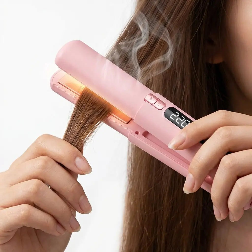 Femme utilisant le mini lisseur Glazily sans fil